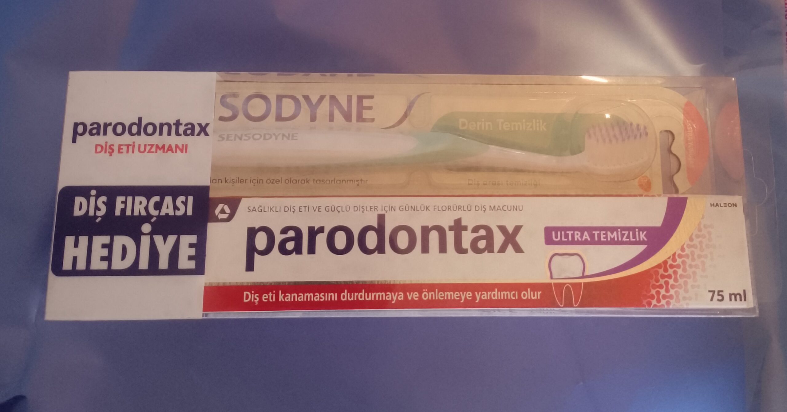 Exif_JPEG_420 Paradontax Ultra Temizlik Diş Macunu 75ml + Sensodyne Diş Fırçası - Görsel 1
